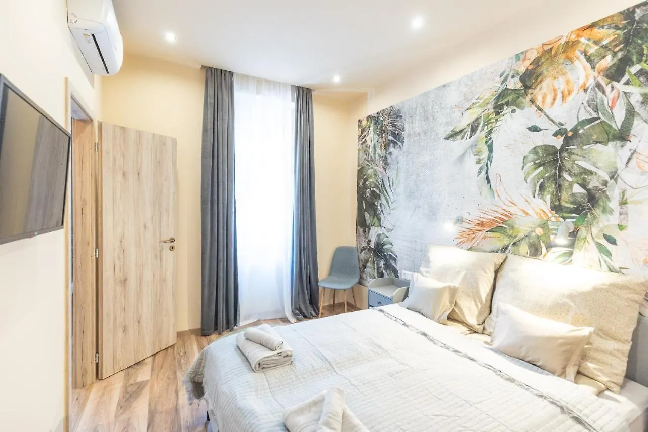 Jungle Apartment With 2 Bathrooms Budapest